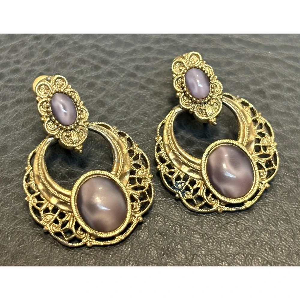 1928 Vintage 80s 90s DOOR KNOCKER Purple Marbled Cabochons Filigree EARRINGS